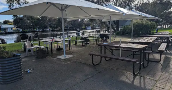Pelicans Cafe 4